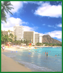 Crystal clear waters of Hawaiis beaches